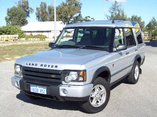 Land Rover Discovery ES V8 7 sièges